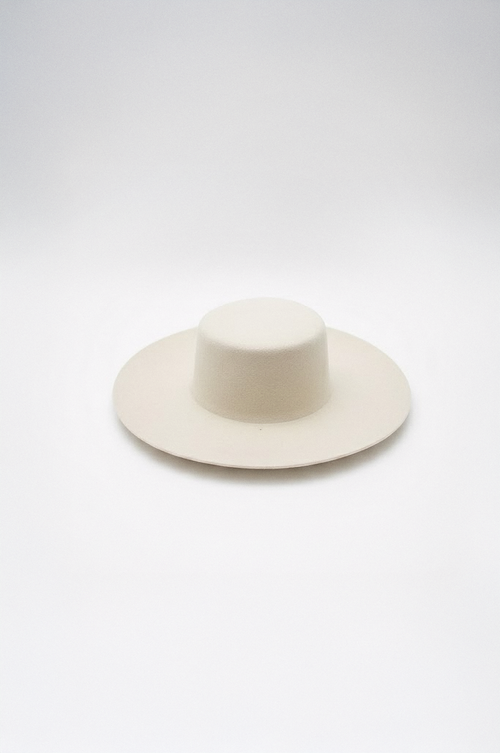 Alva . Bone White . 9”